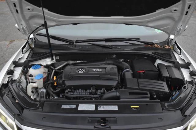 2017 Volkswagen Passat 1.8T SE