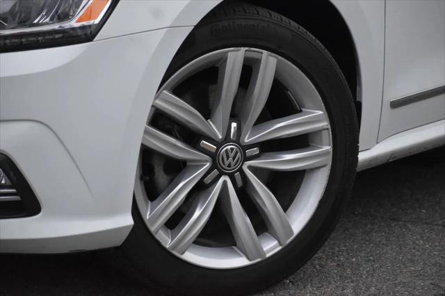 2017 Volkswagen Passat 1.8T SE