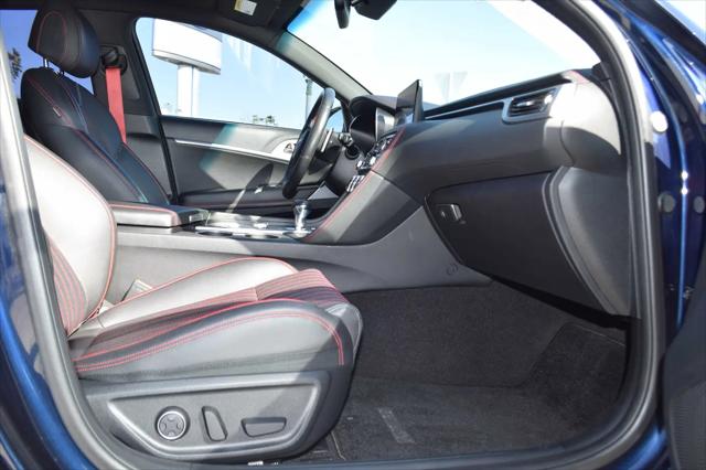 2023 Genesis G70 2.0T RWD