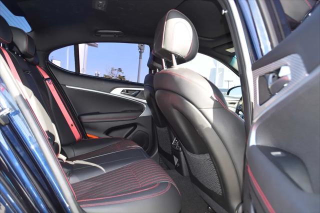 2023 Genesis G70 2.0T RWD