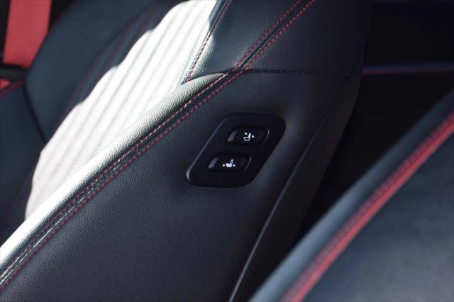2023 Genesis G70 2.0T RWD