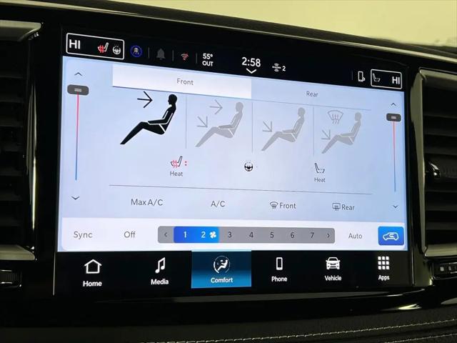 2026 Chrysler Pacifica Select