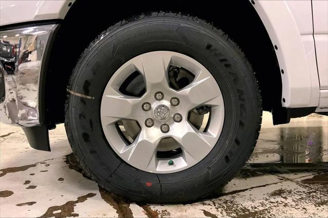 2026 Ram 1500 Big Horn Crew Cab 4x4 5'7" Box