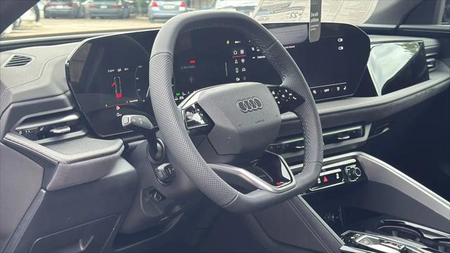 2025 Audi SQ5 Premium Plus TFSI quattro S tronic