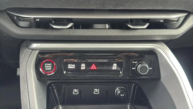 2025 Audi SQ5 Premium Plus TFSI quattro S tronic