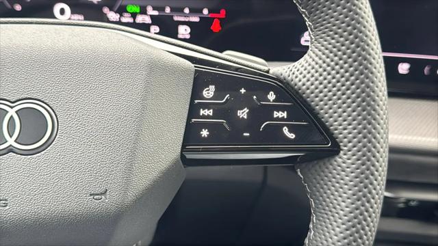 2025 Audi SQ5 Premium Plus TFSI quattro S tronic