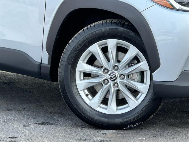 2022 Toyota Corolla Cross LE 2022 Toyota Corolla Cross LE