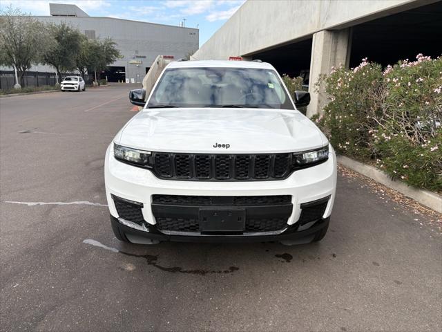 2023 Jeep Grand Cherokee L Limited 4x2