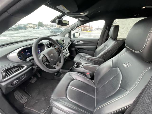 2023 Chrysler Pacifica Hybrid Touring L 2023 Chrysler Pacifica Hybrid Touring L