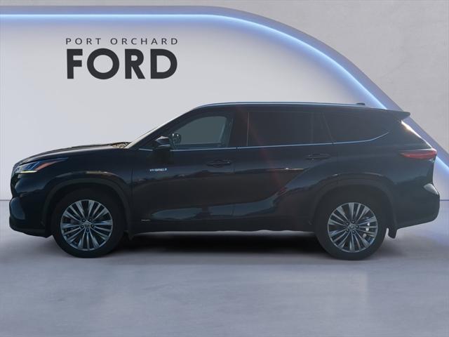 2020 Toyota Highlander Hybrid Platinum