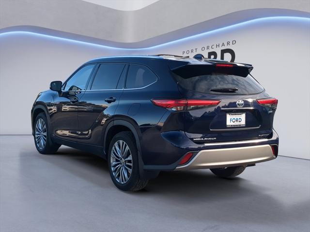 2020 Toyota Highlander Hybrid Platinum