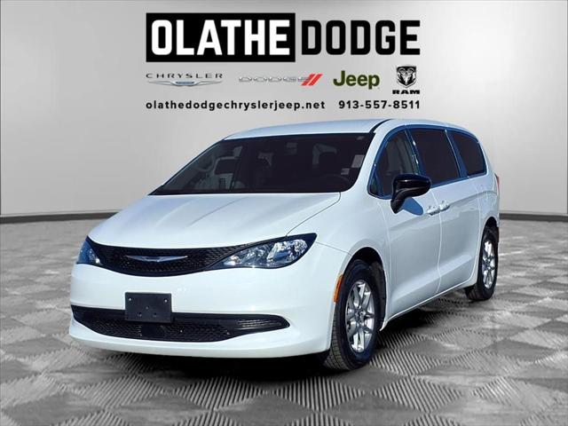 2024 Chrysler Voyager LX