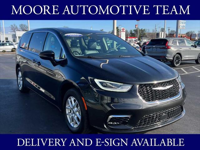 2024 Chrysler Pacifica Touring L