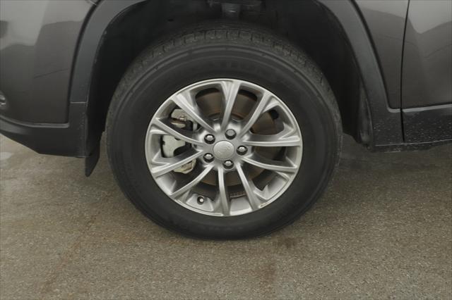 2021 Jeep Cherokee Latitude Lux 4X4 2021 Jeep Cherokee Latitude Lux 4X4