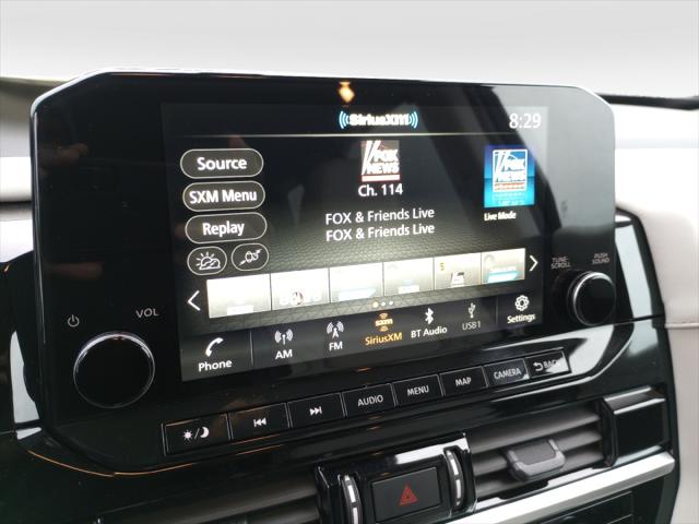 2025 Nissan Pathfinder SL FWD