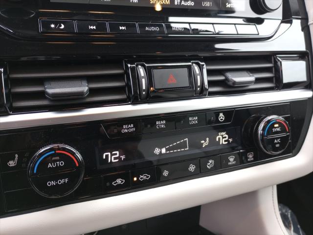 2025 Nissan Pathfinder SL FWD