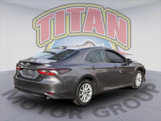 2022 Toyota Camry LE AWD [2]