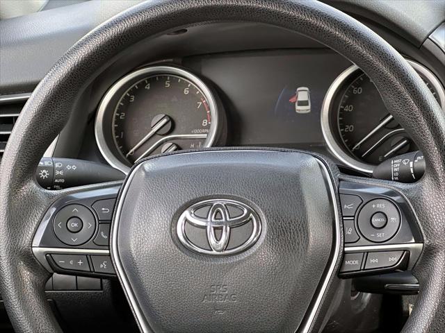 2022 Toyota Camry LE AWD [19]