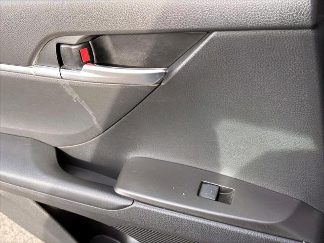 2022 Toyota Camry LE AWD [21]