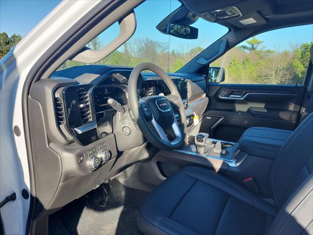 2026 GMC Sierra 1500 Crew Cab, Short Bed, SLT, 4WD