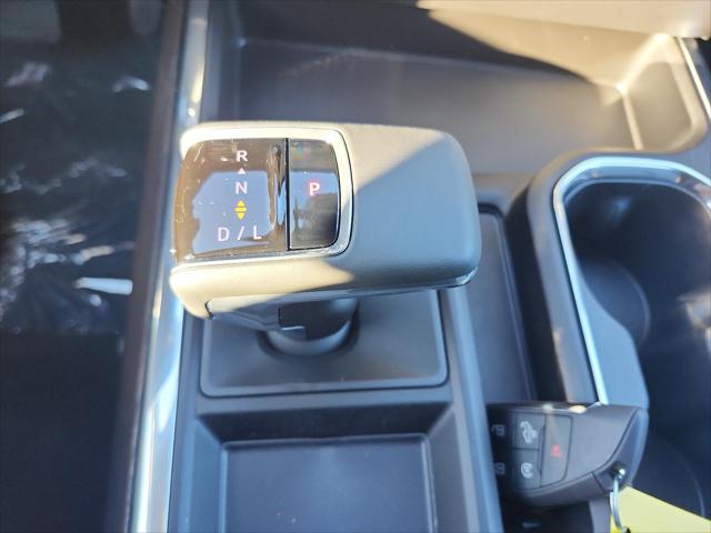 2026 GMC Sierra 1500 Crew Cab, Short Bed, SLT, 4WD