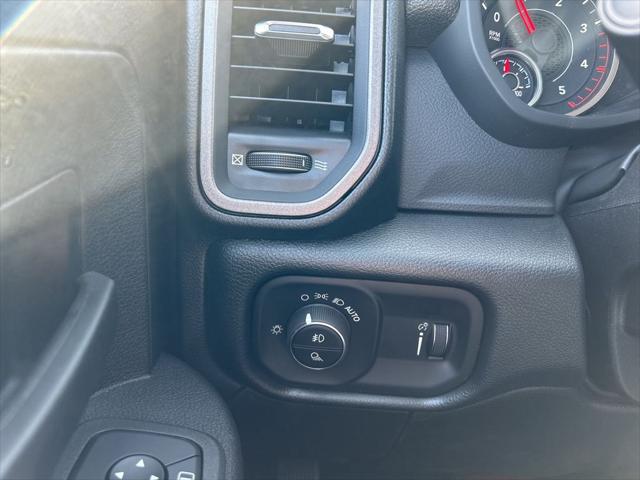 2026 Ram 3500 Tradesman Crew Cab 4x4 8 Box