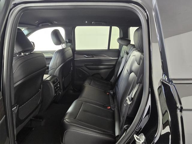2025 Jeep Grand Cherokee Limited 4x2
