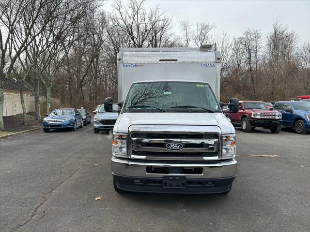 2026 Ford E-450 Cutaway Base