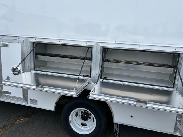 2026 Ford E-450 Cutaway Base