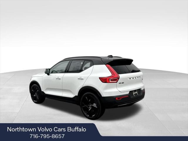 2026 Volvo XC40 B5 Ultra Black Edition