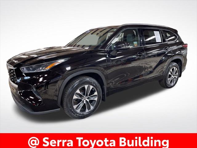 2021 Toyota Highlander XLE for sale in Traverse City, MI