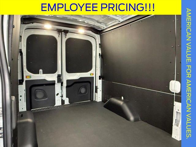 2026 Ford Transit Cargo Van Base