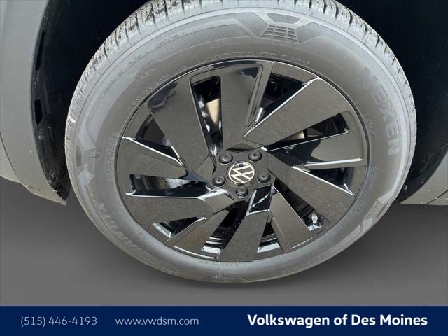 2026 Volkswagen Atlas Cross Sport SE with Technology