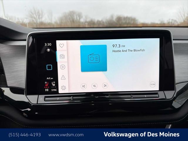 2026 Volkswagen Atlas Cross Sport SE with Technology