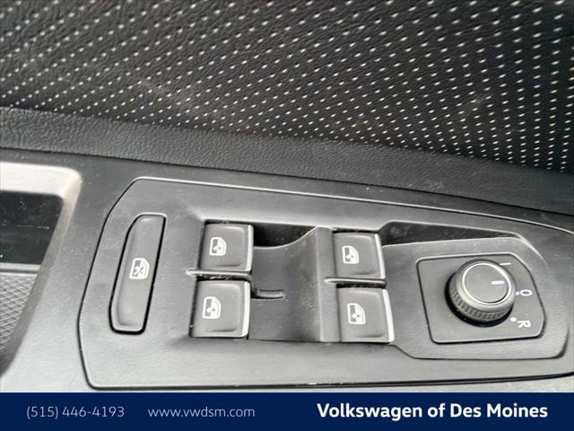 2026 Volkswagen Atlas Cross Sport SE with Technology