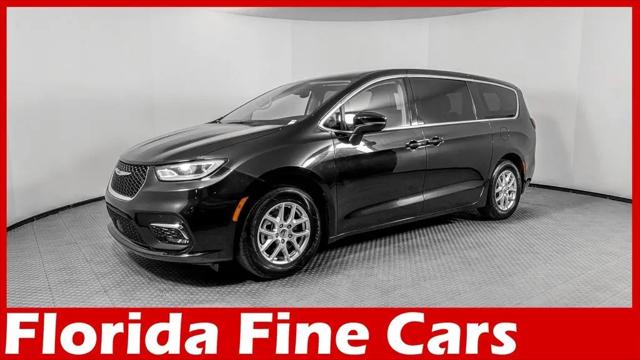 2023 Chrysler Pacifica Touring L for sale in Orlando, FL