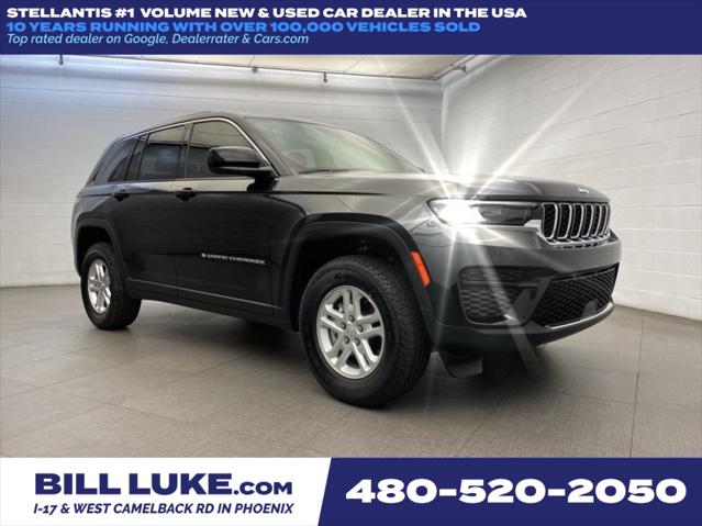 2025 Jeep Grand Cherokee GRAND CHEROKEE LAREDO X 4X4