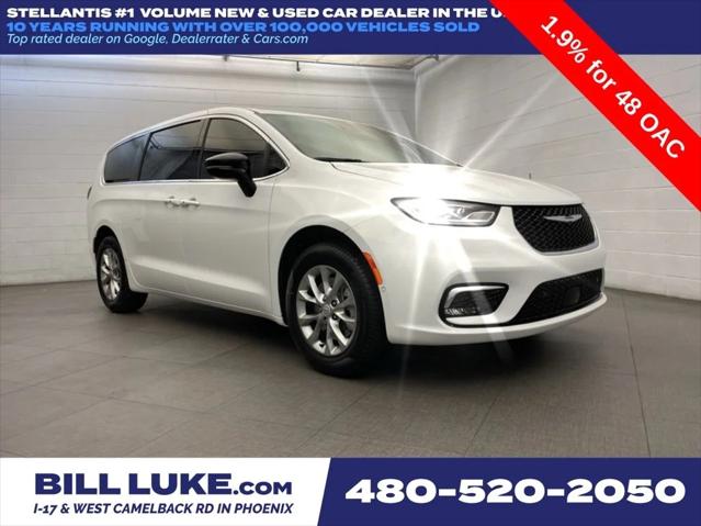 2026 Chrysler Pacifica PACIFICA SELECT AWD