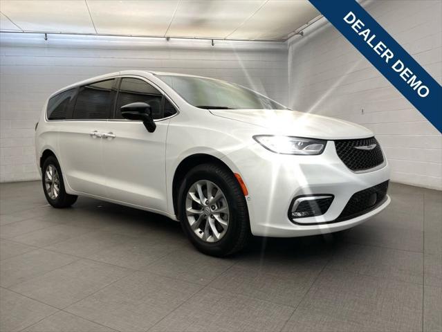2026 Chrysler Pacifica PACIFICA SELECT AWD 2026 Chrysler Pacifica PACIFICA SELECT AWD