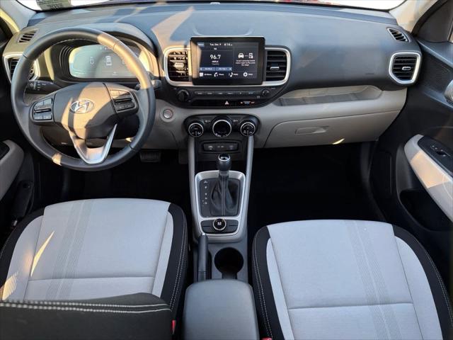 2025 Hyundai Venue SEL