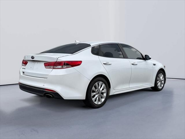 2017 Kia Optima LX
