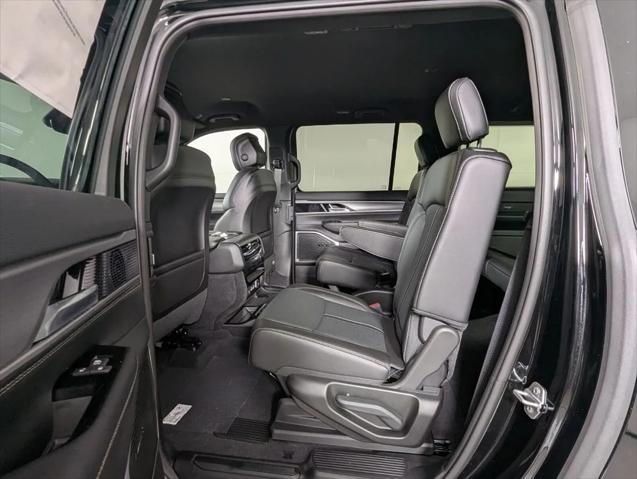 2026 Jeep Grand Wagoneer 4x2