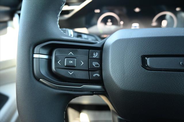 2026 Jeep Cherokee Laredo 4x4
