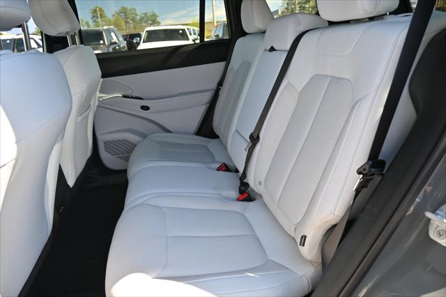 2026 Jeep Cherokee Laredo 4x4