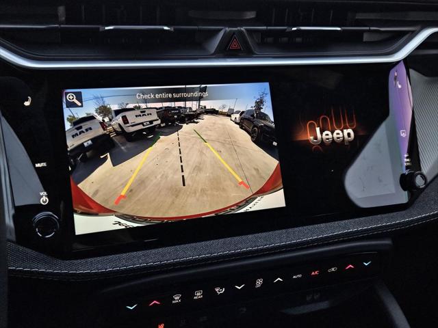 2026 Jeep Cherokee Laredo 4x4
