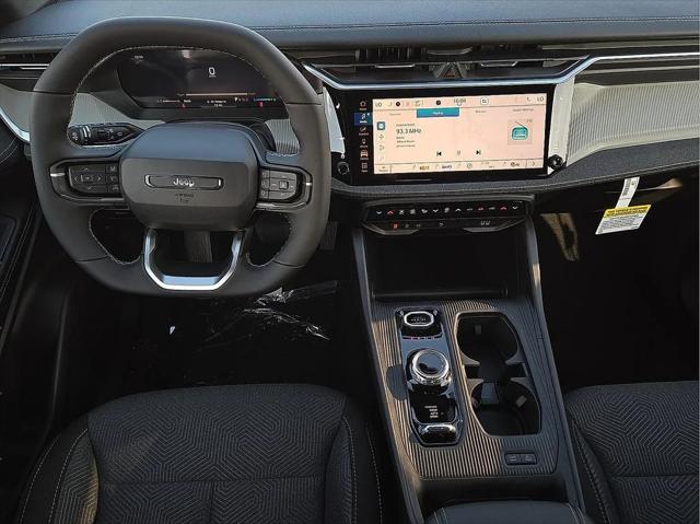 2026 Jeep Cherokee Laredo 4x4