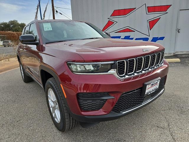 2025 Jeep Grand Cherokee GRAND CHEROKEE LAREDO X 4X4 2025 Jeep Grand Cherokee GRAND CHEROKEE LAREDO X 4X4