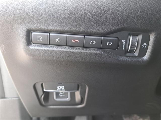 2026 Jeep Cherokee Laredo 4x4