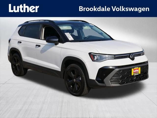 2025 Volkswagen Taos 1.5T SE Black for sale in Minneapolis, MN