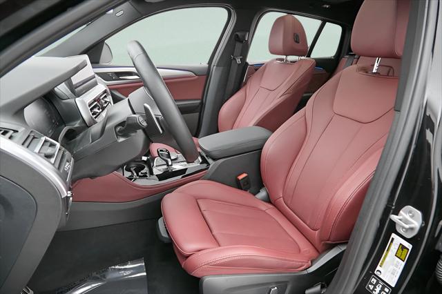 2025 BMW X4 xDrive30i